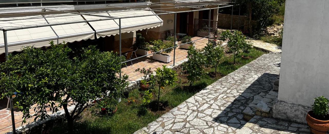 Aparthotel Dionysus Sivota Center Exterior foto